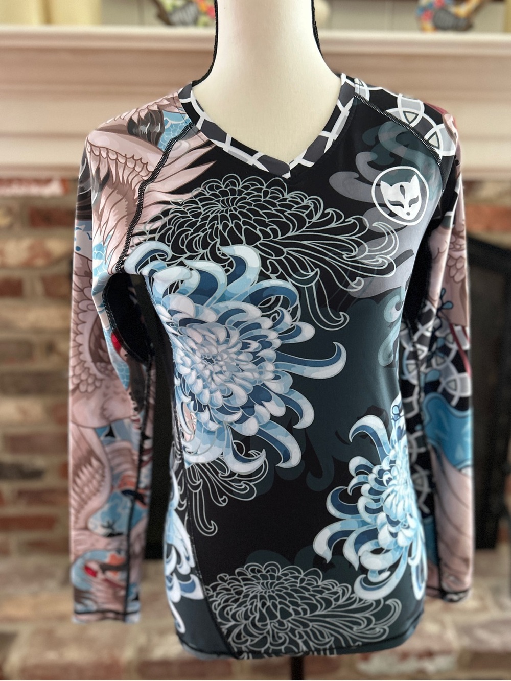 Gaidama Long Sleeve Graphic Athletic Tee, Size Small BNWOT